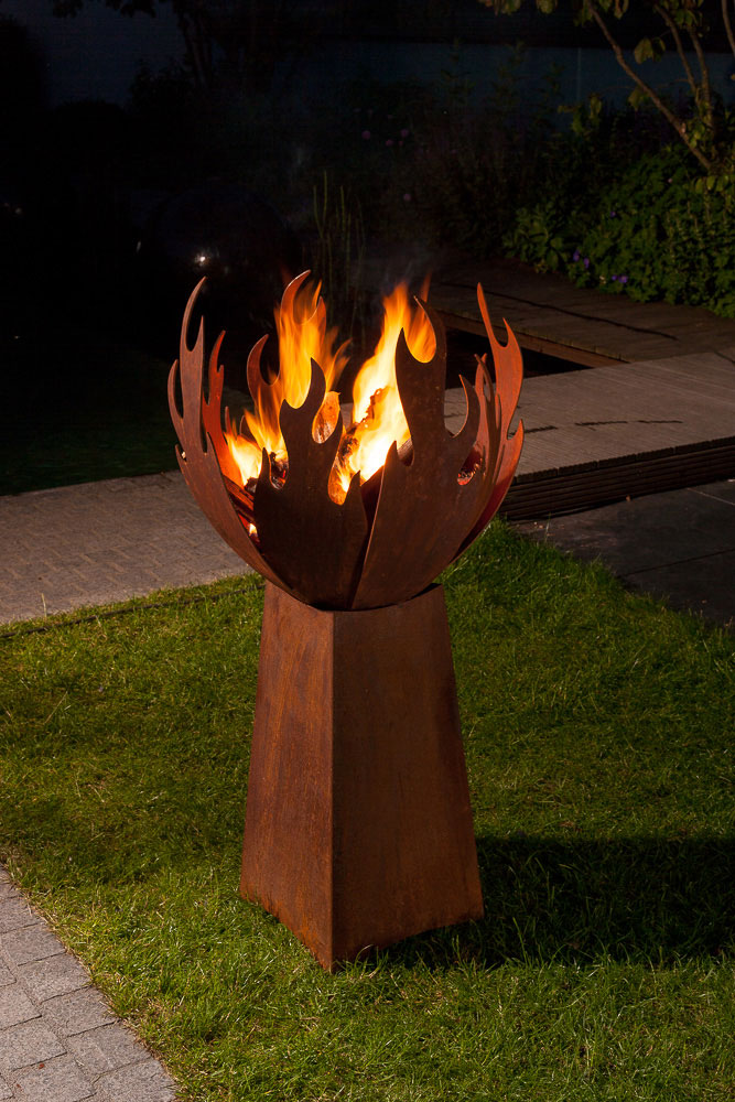 Feuerstelle Flamme mit Conus klein - bei Atelier 51 bequem online kaufen!