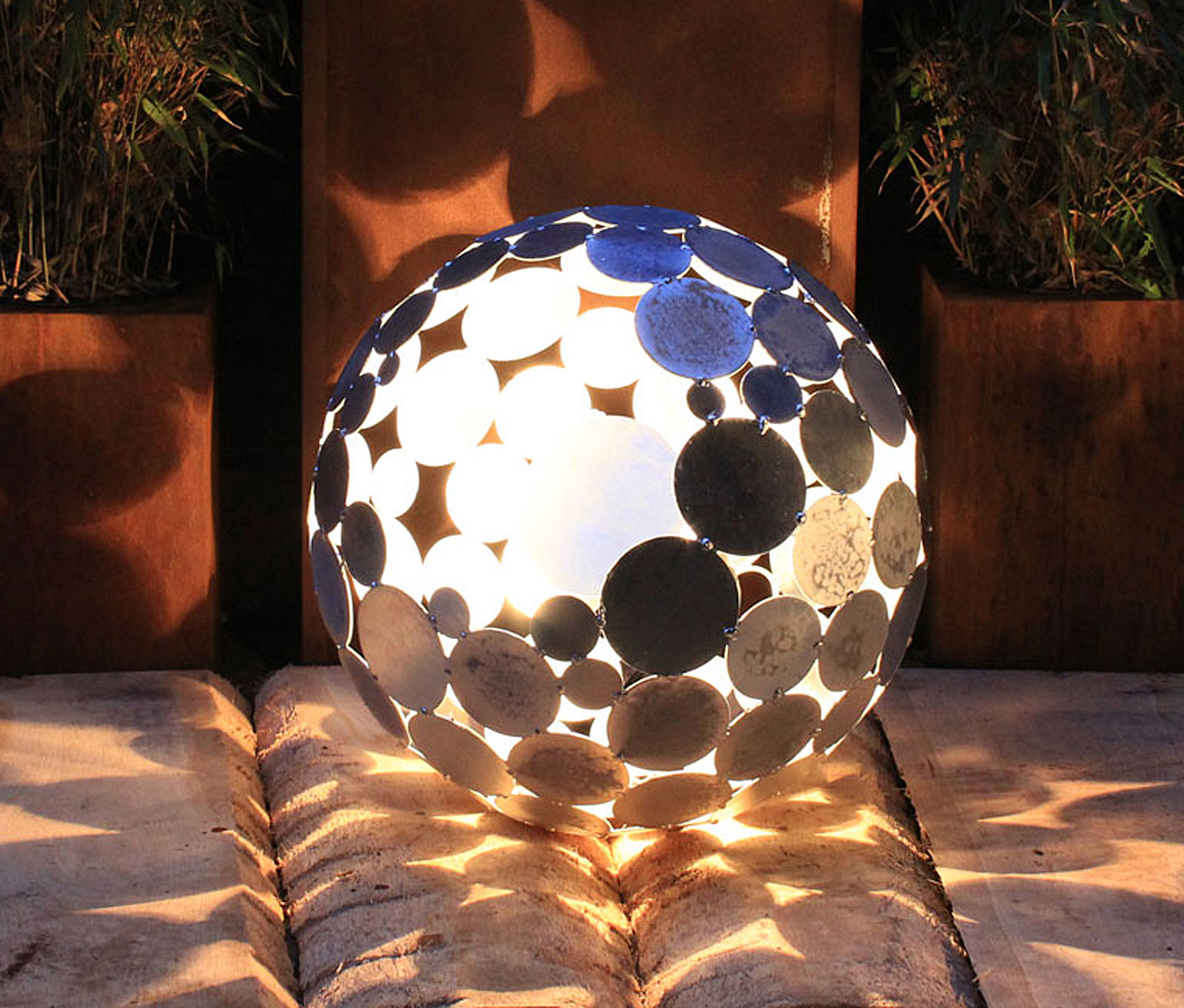 Kugel Leuchte d = 55 cm verzinkt outdoor