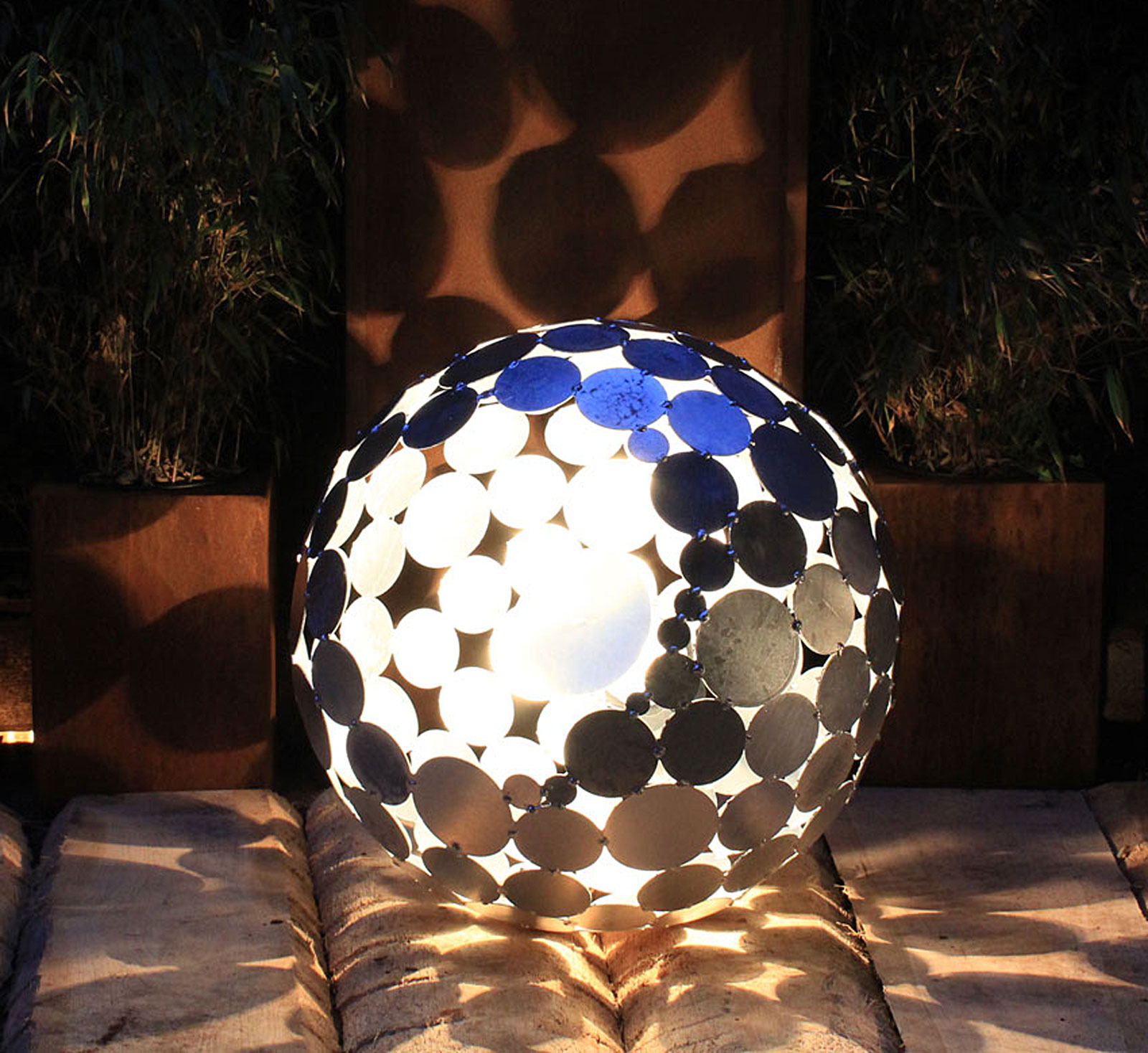 Kugel Leuchte d = 65 cm verzinkt outdoor
